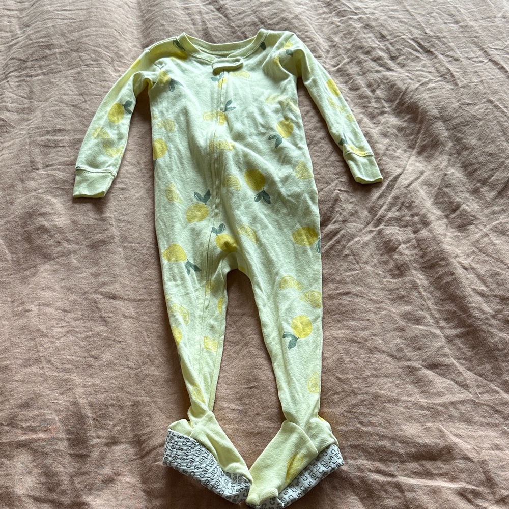 Carters lemon footie size 18 months